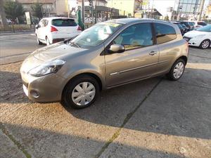 Renault Clio iii 1.5 DCI 70CH DYNAMIQUE TOMTOM 115G 3P 