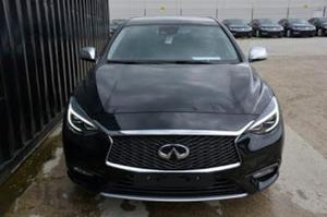 Infiniti Q30