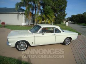 Chevrolet Corvair 6 cylindres 148ci  beige