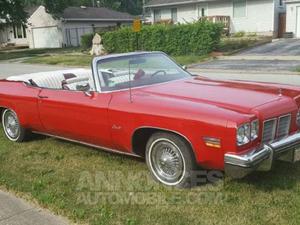 Oldsmobile 88 8 cylindres  rouge