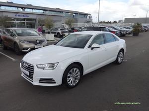 AUDI A4 S line TDI 218 tronic 7 Quattro