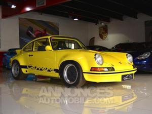 Porsche L8 jaune