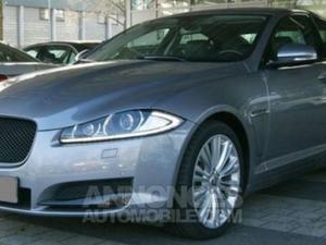 Jaguar XF 3.0 V6 D 240CH Luxe Premium TOIT OUVRANT gris