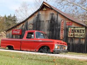 Ford F cylindres  rouge