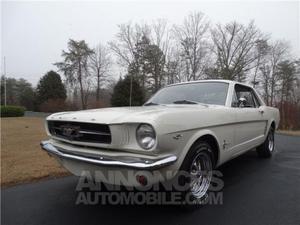 Ford Mustang SMALL BLOCK  blanc