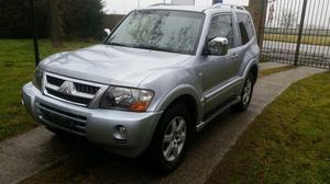 MITSUBISHI PAJERO  