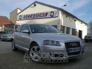 Audi A3 2.0 TDI140 AMBITION LUXE S TRONIC gris argent
