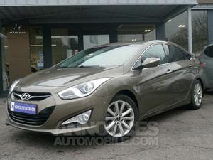 Hyundai i CRDi136 PACK Business champagne