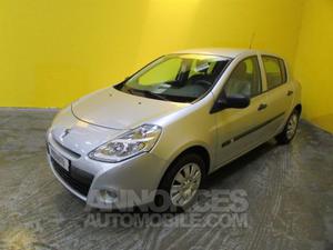 Renault CLIO III 1.5 DCI 70CH EXPRESSION 5P gris platine