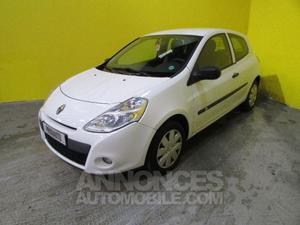 Renault CLIO III STE 1.5 DCI 75CH AIR ECOA2 3P blanc glacier