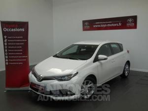 Toyota AURIS 112 D-4D Dynamic Business blanc pur