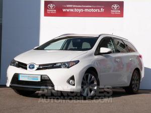 Toyota AURIS TOURING SPORTS HSD 136h Dynamic blanc