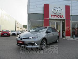 Toyota AURIS TOURING SPORTS HSD 136h Executive gris platine