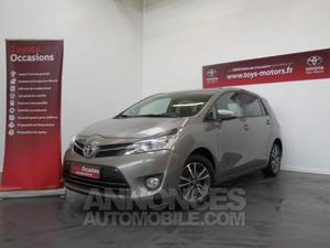 Toyota VERSO 112 D-4D SkyView 5 places marron