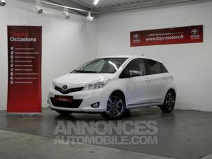 Toyota YARIS 69 VVT-i Design 5p blanc