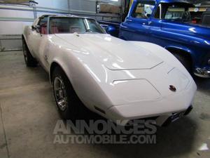 Chevrolet Corvette coupé blanc laqué