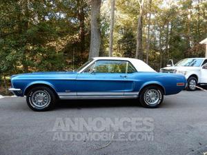 Ford Mustang coupé bleu laqué
