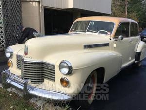 Cadillac FLEETWOOD V8 flathead  beige