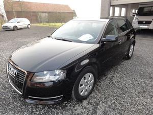 AUDI A3 1.6 TDI 105ch DPF Ambition