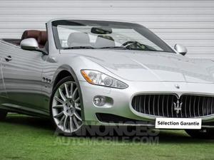 Maserati Grancabrio 4.7 gris argent