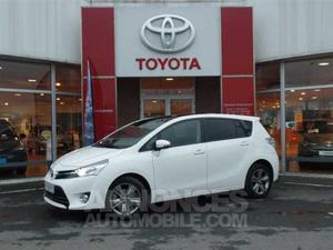 Toyota VERSO 112 D-4D Style 7 places blanc