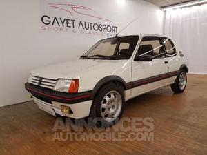 Peugeot P GTI GTI 1ER MAIN blanc