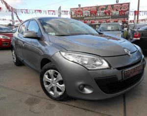 Renault Megane III 1.5 DCI 90 CH FINITION CARMINAT TOMT