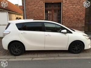Toyota Verso 112 D-4D Feel Skyview d'occasion