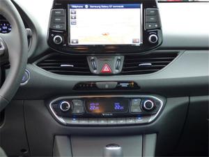 HYUNDAI i30 i CRDi 136 BVM6 Creative