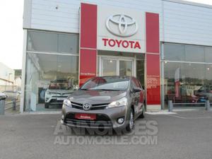 Toyota VERSO 112 D-4D FAP Design gris dune