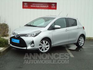 Toyota YARIS HSD 100h Attitude 5p bleu clair