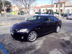 LEXUS IS 220d Black Line