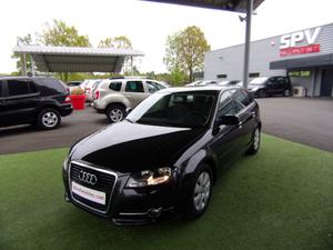 AUDI A3 AMBIENTE 1.6 TDI 105 DPF