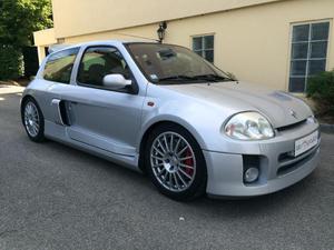 Renault Clio V6 24s 230 RS d'occasion