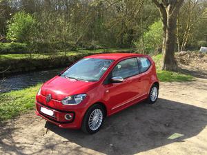 VOLKSWAGEN Up  High Up!