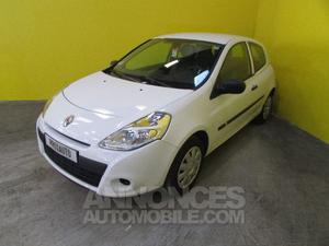 Renault CLIO III STE 1.5 DCI 75CH AIR ECOA2 3P blanc