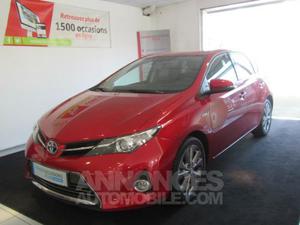 Toyota AURIS HSD 136h Style rouge