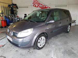 RENAULT Grand Scenic v Luxe Dynamique