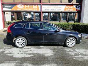 VOLVO V60 Dch Start et Stop Momentum Geartronic / V60 I