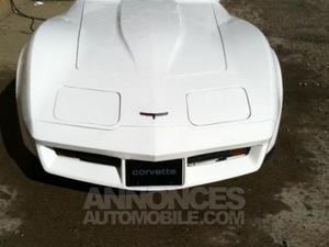 Chevrolet Corvette C3 blanc laqué