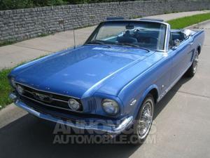 Ford Mustang Convertible bleu laqué