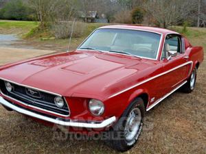 Ford Mustang fastback S code 390GT rouge laqué