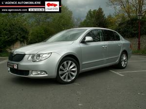 SKODA Superb 2.0 TDI 140 cv Confort