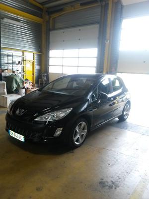 PEUGEOT  HDi 136ch FAP Premium Pack