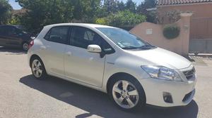 TOYOTA Auris Hybride 136h Connect 17"