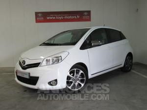 Toyota YARIS 90 D-4D Design 5p blanc métal