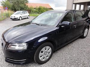 AUDI A3 1.6 TDI 105ch FAP Attraction