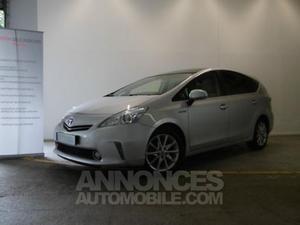 Toyota PRIUS 136h Dynamic 17 gris clair