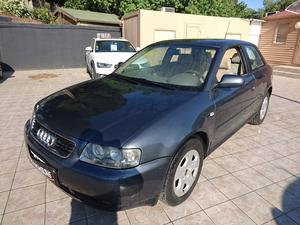 AUDI A3 1.6i Ambition (6 CV)