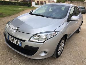 RENAULT Mégane 1.5 DCI 110 TOMTOM